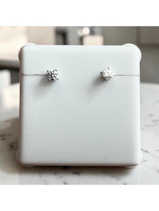 Other - moissanite .25 ctw-925 sterling silver